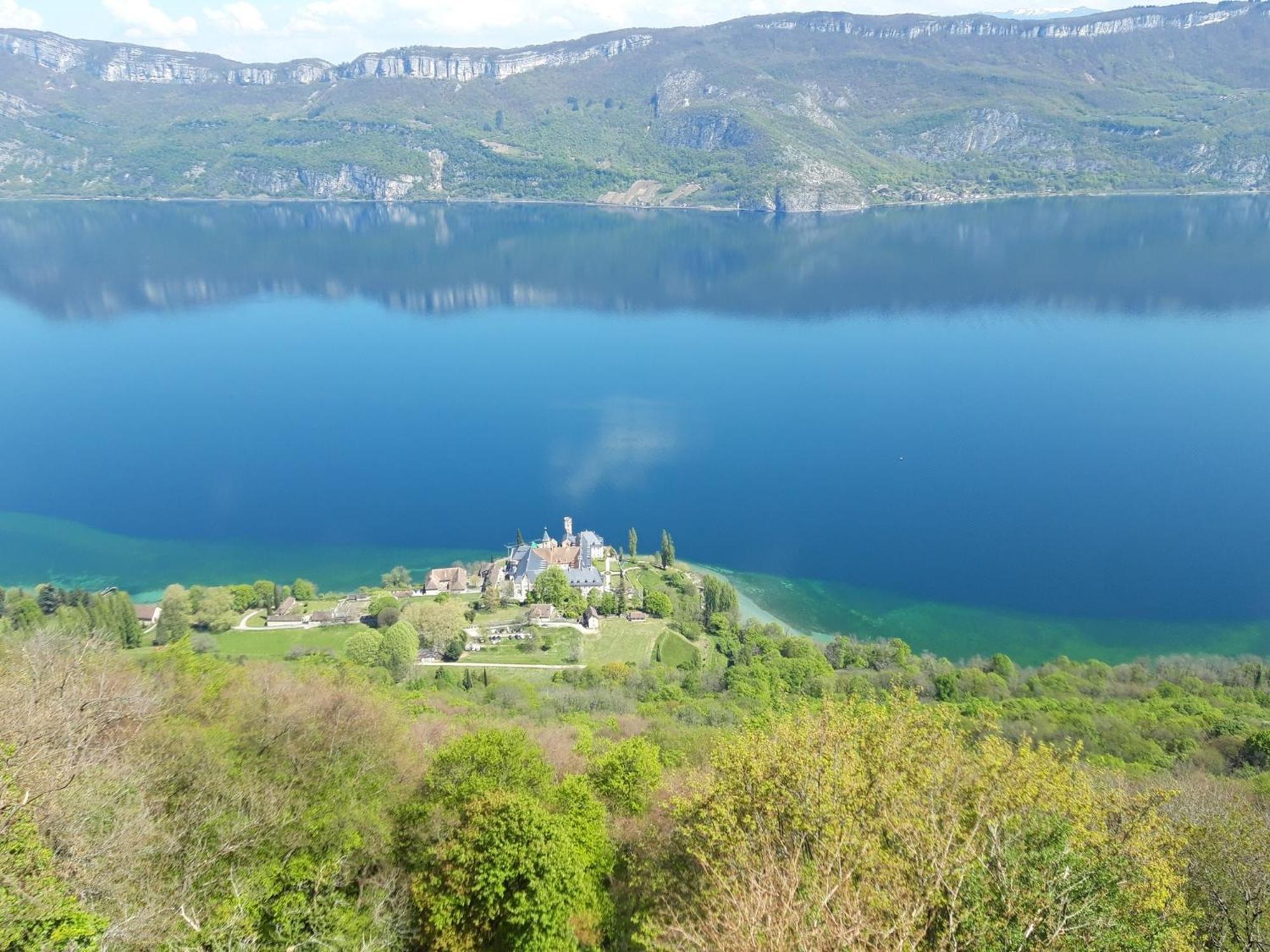 Valreley, Chambres Et Table D'Hotes Eco-Friendly Avec Bain Nordique Au Sud Du Massif Du Jura Champagne-en-Valromey 외부 사진