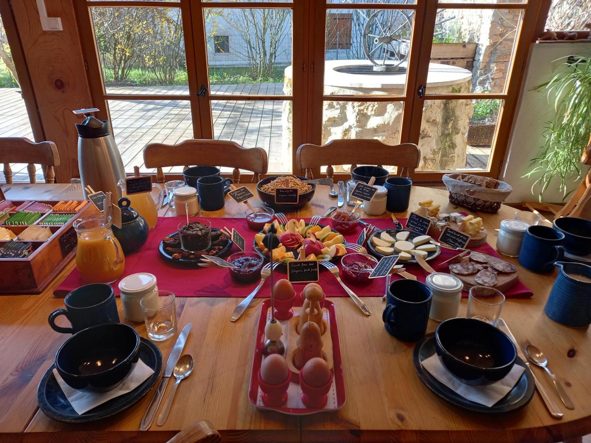 Valreley, Chambres Et Table D'Hotes Eco-Friendly Avec Bain Nordique Au Sud Du Massif Du Jura Champagne-en-Valromey 외부 사진